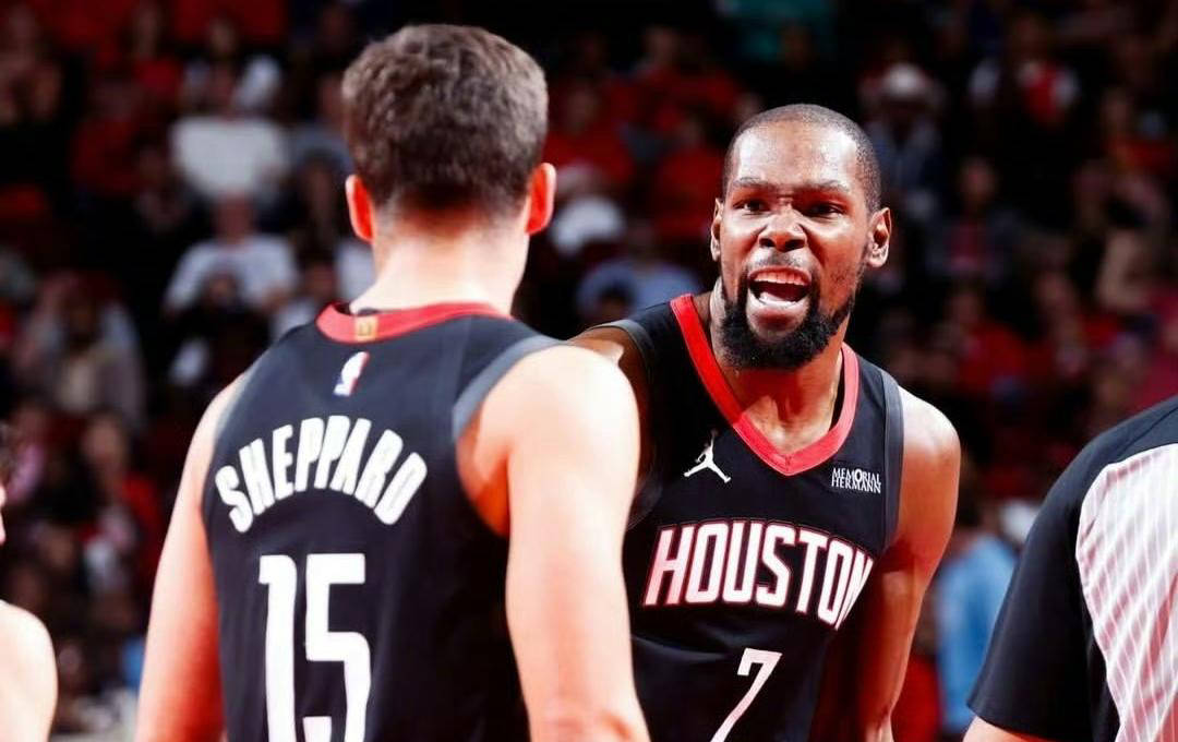 点球执行的 点球执行的